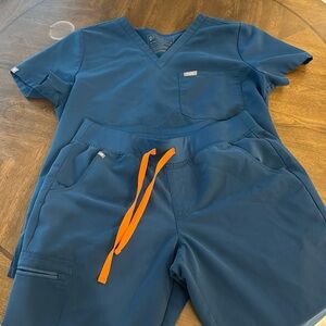 Figs Deep Reef Scrub Set